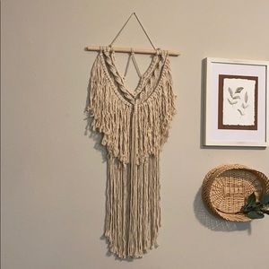 Macrame wall hanging